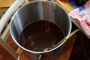 Filling the bottling pot